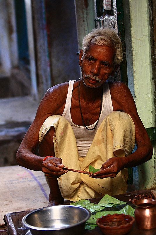 varanasi-betelnussverkaeufer.jpg