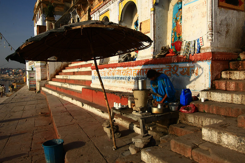 varanasi-cajdealerin.jpg