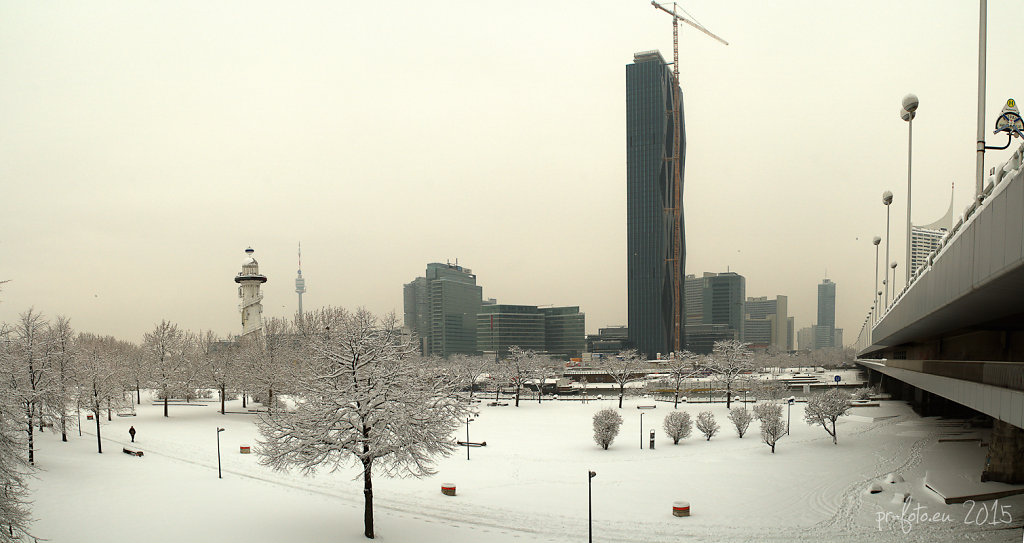 20130224-wien-donauinsel-dc-tower-feber2013-snow.jpg