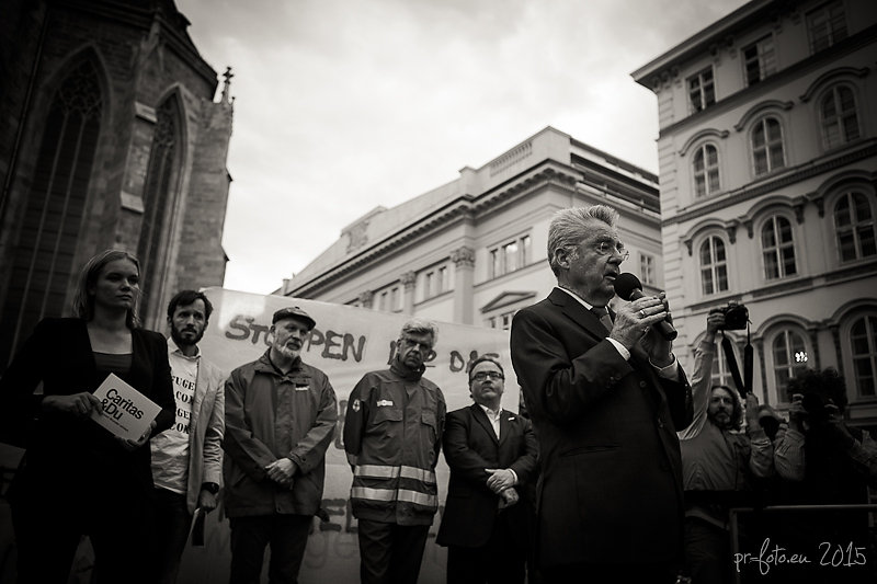 gendenkkundgebung-minoritenplatz-15-von-17.jpg
